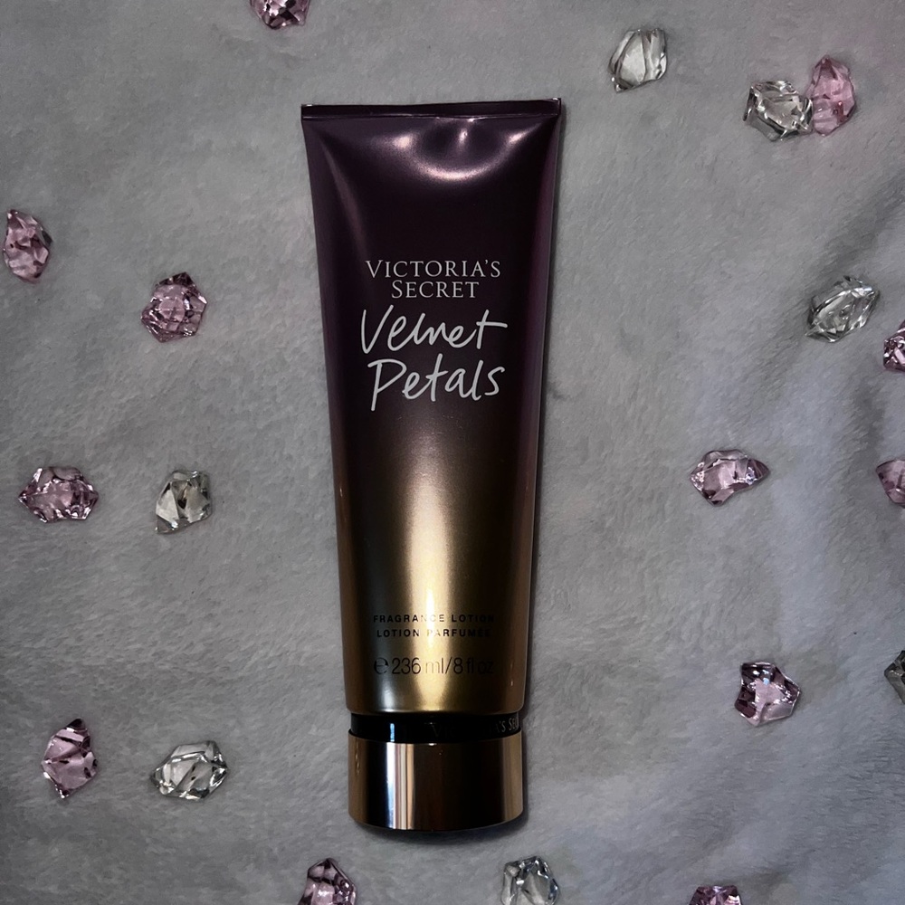 Victoria's Secret Velvet Petals Lotion